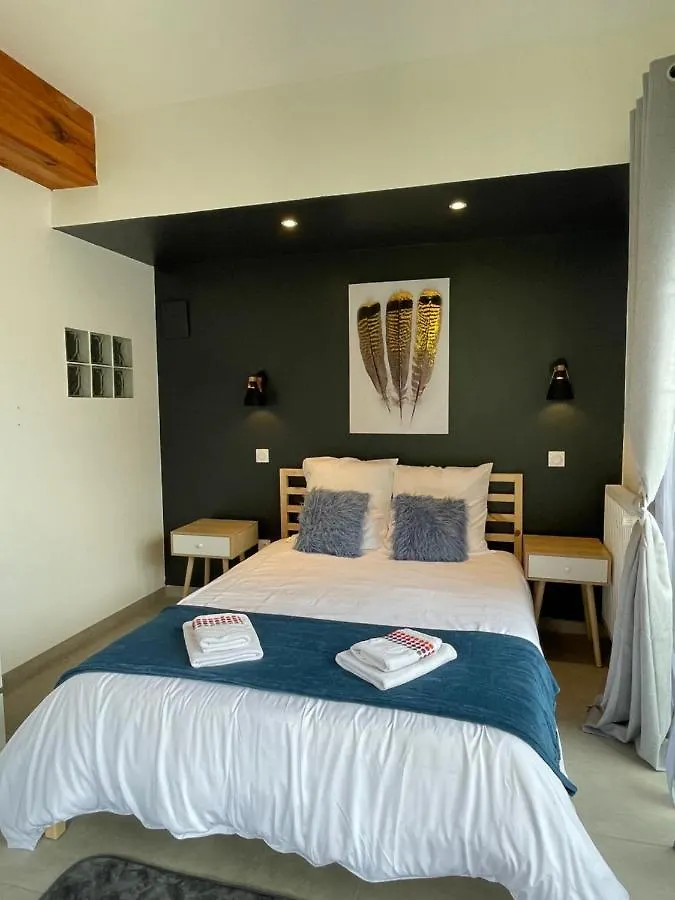 Maison L'Aiguille: Mountain Retreat with Guest Apartments Laye 0*,  France